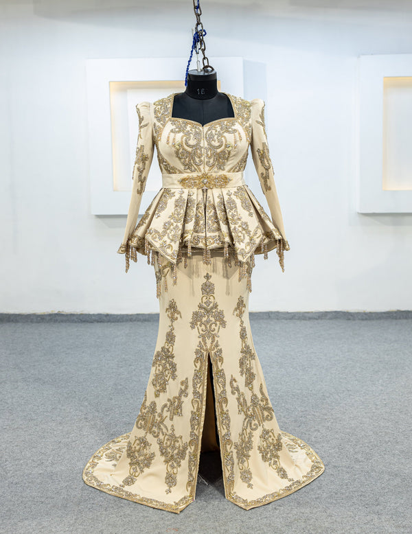 beige karakou avec jupe