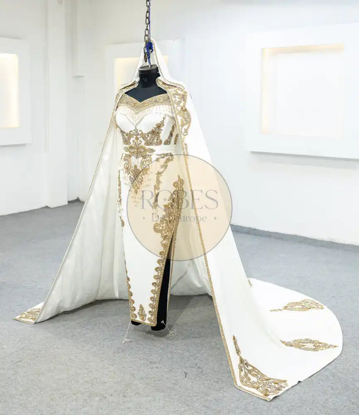 blanc badroune avec barnous (2192)