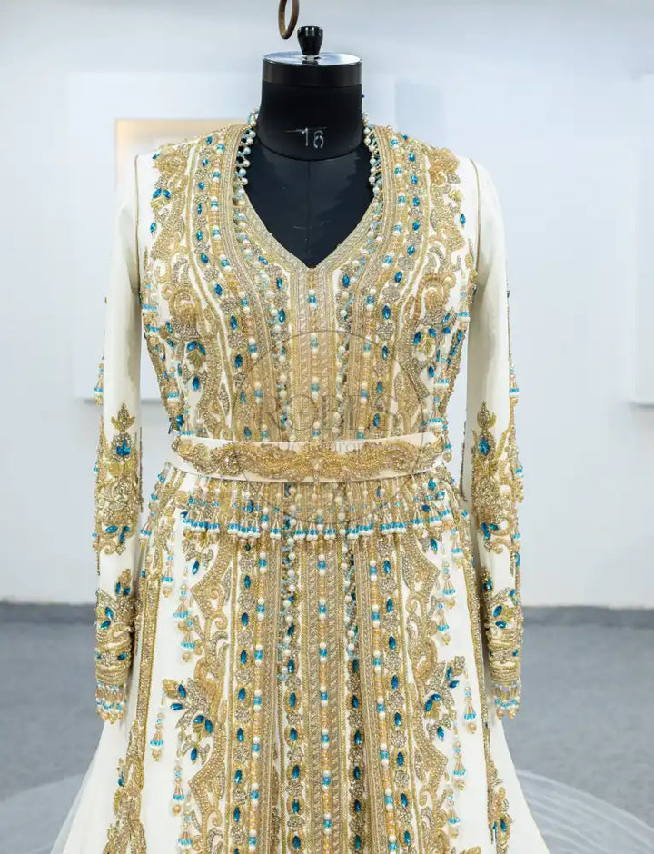 Blanc Takshita (2248)