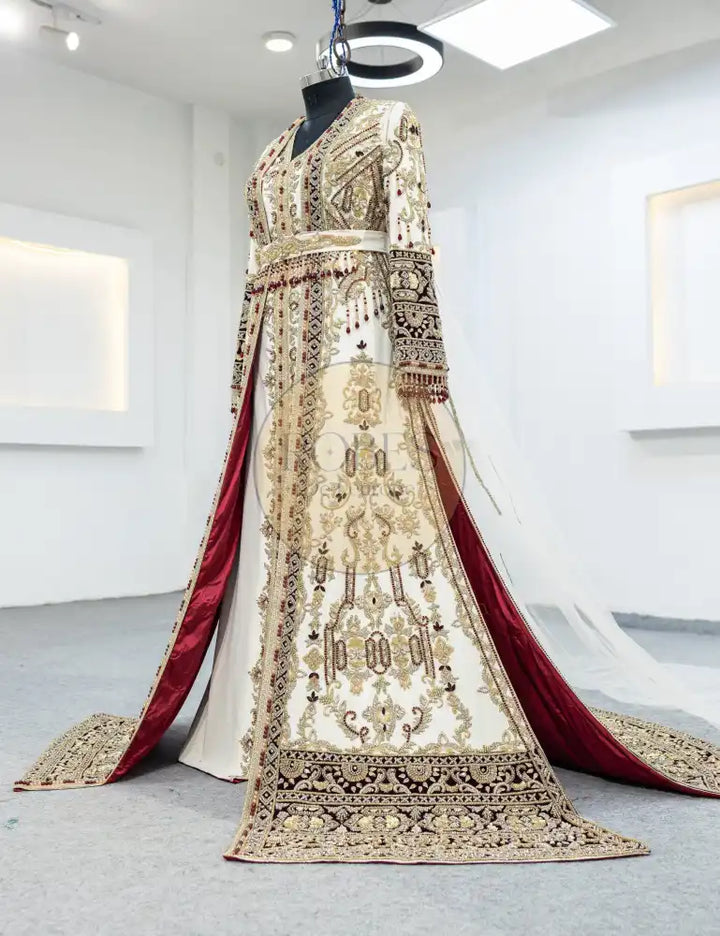 Blanc Takshita (MRV_0240)