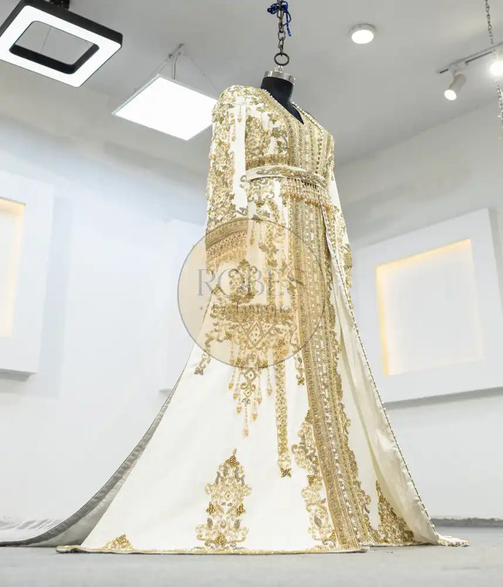 Blanc Takshita (MRV_0273)