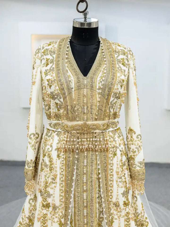 Blanc Takshita (MRV_0273)