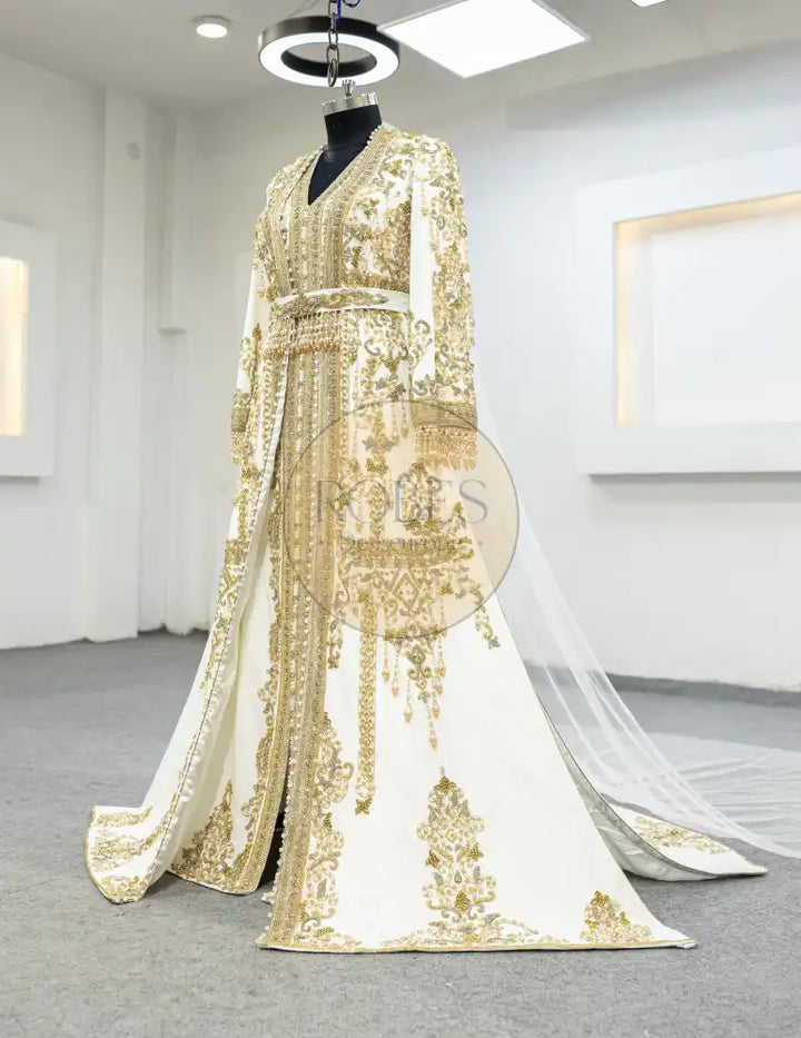 Blanc Takshita (MRV_0273)