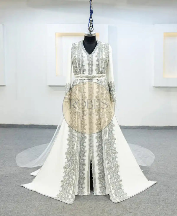 Blanc Takshita (MRV_0380)