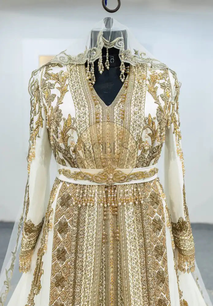 Blanc Takshita (MRV_1000)