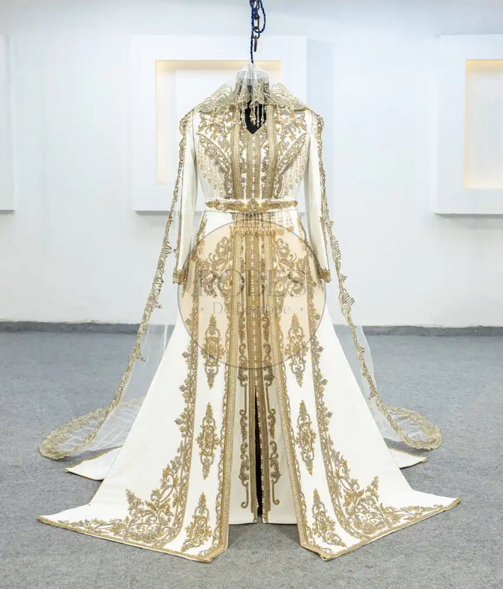 Blanc Takshita (MRV_1131)