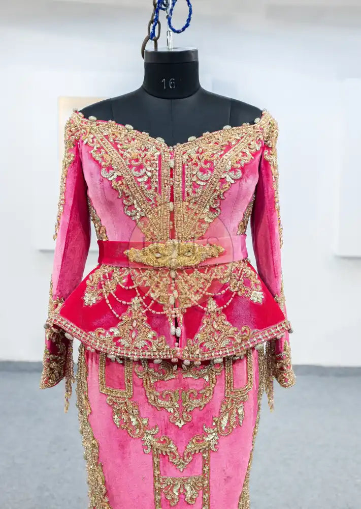 fuschia karakou plus