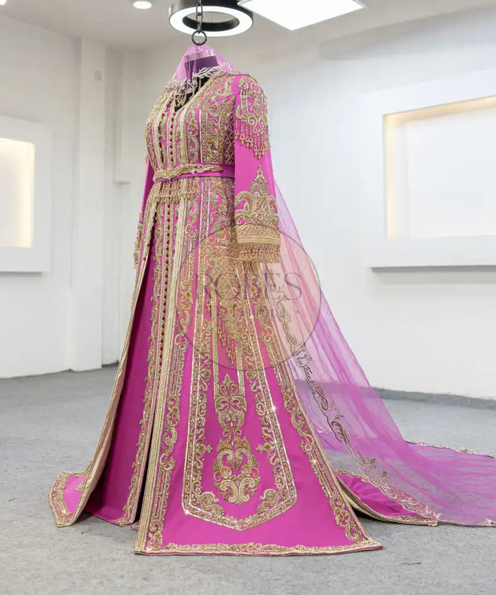 Fuschia Takshita (MRV_0289)