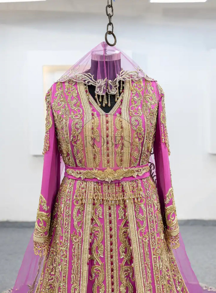 Fuschia Takshita (MRV_0289)