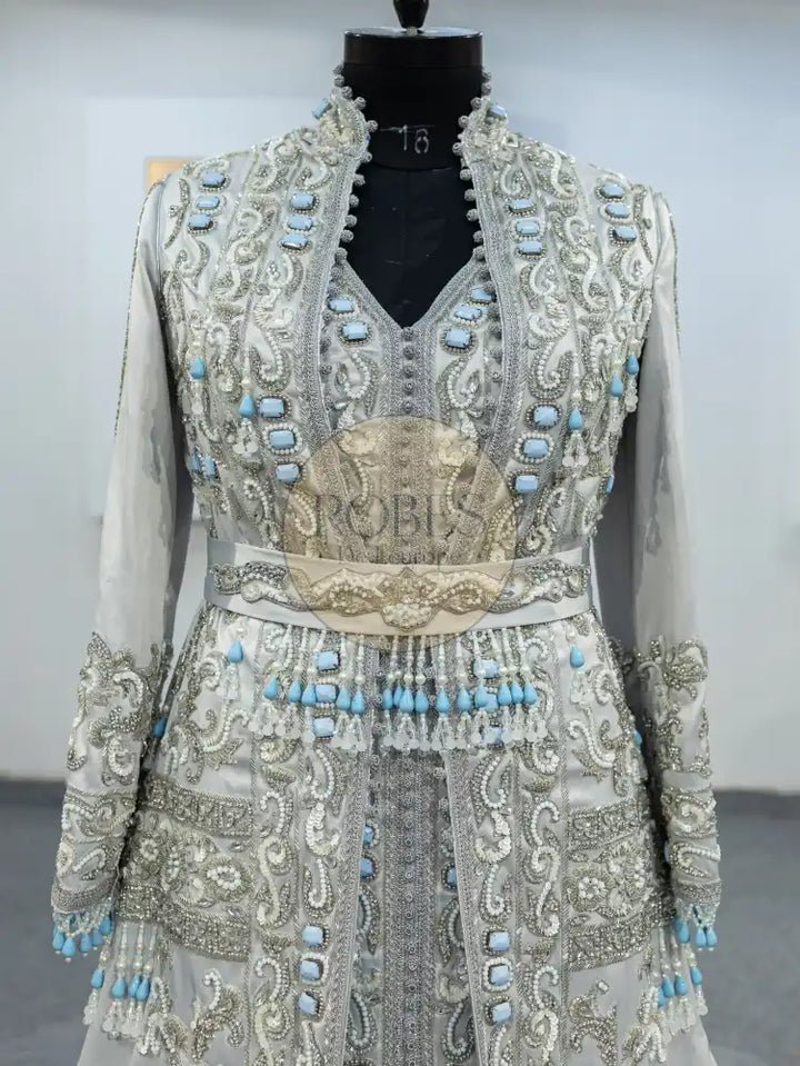 Gris Takshita (MRV_1532)