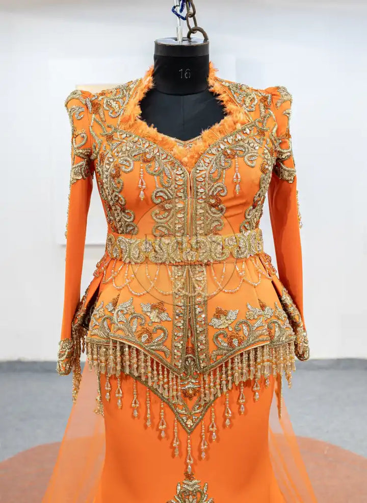 l’orange karakou avec jupe