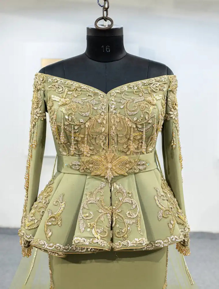 olive karakou avec jupe