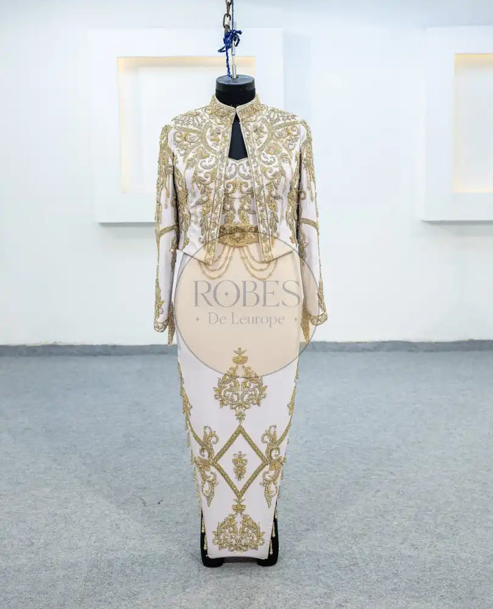 Rose Karakou (2391)