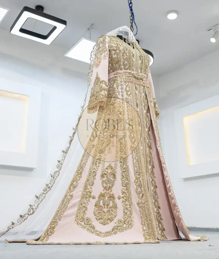 Rose Takshita (MRV_0245)