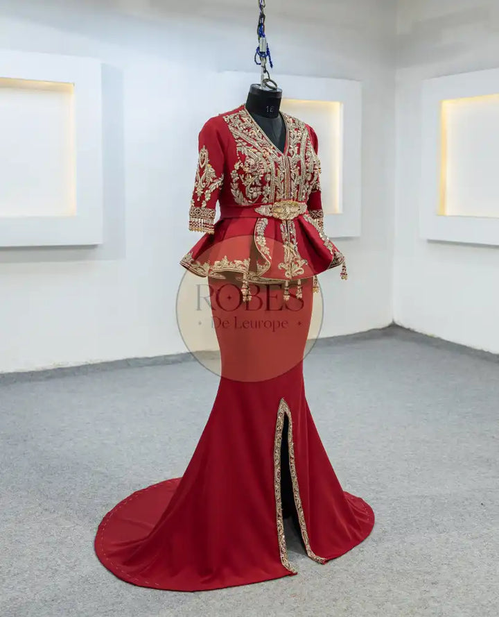 Rouge Karakou avec Jupe (MRV_1146)