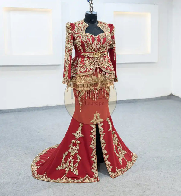 Rouge Karakou plus Jupe (MRV_3192)