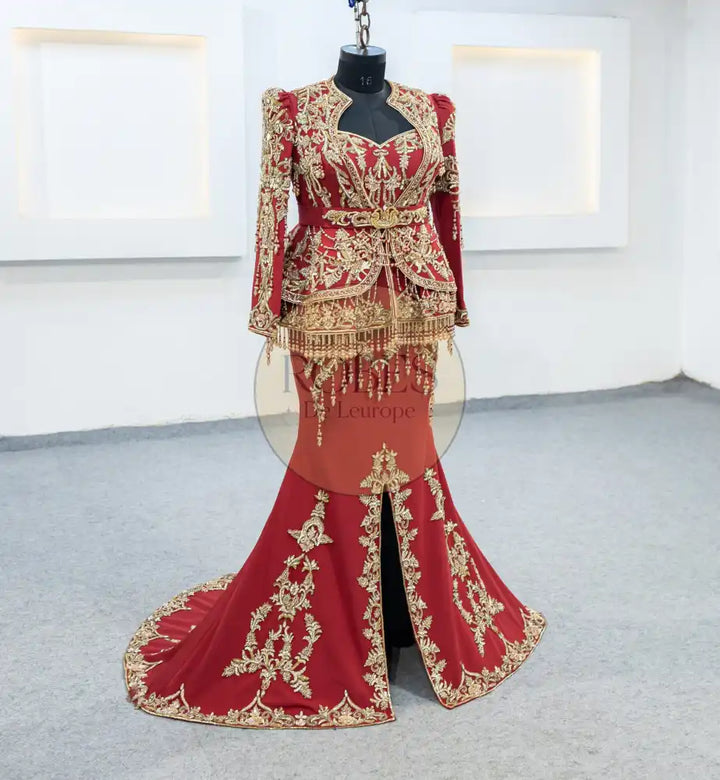 Rouge Karakou plus Jupe (MRV_3192)