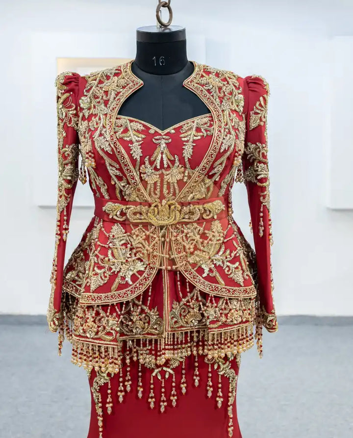 Rouge Karakou plus Jupe (MRV_3192)