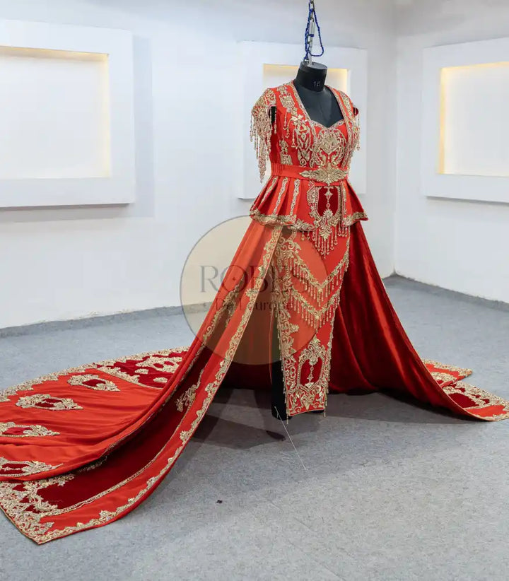 rouge karakou surjupe