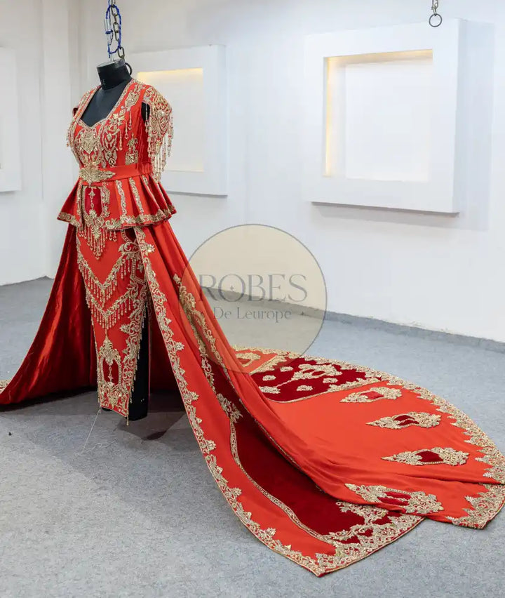 rouge karakou surjupe