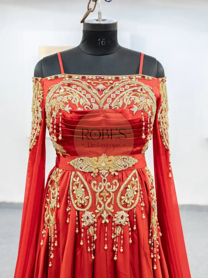 rouge robe invitee (MRV_1851)