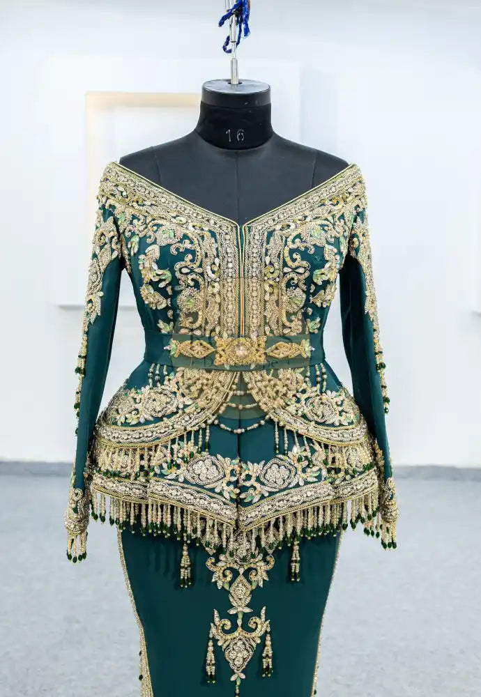Vert Karakou (2401)