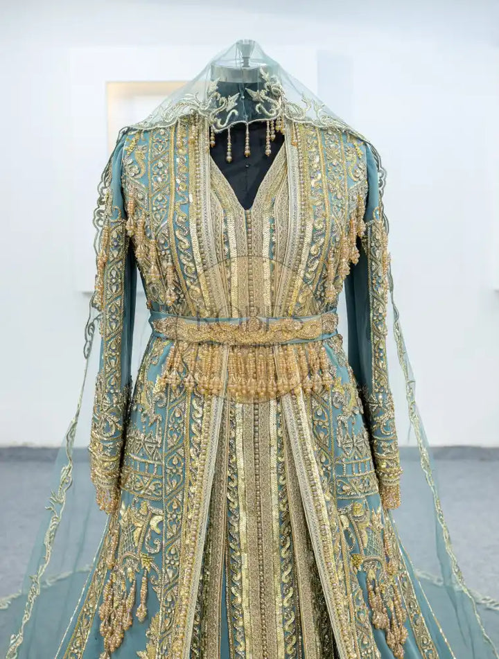 Vert Takshita (2535)