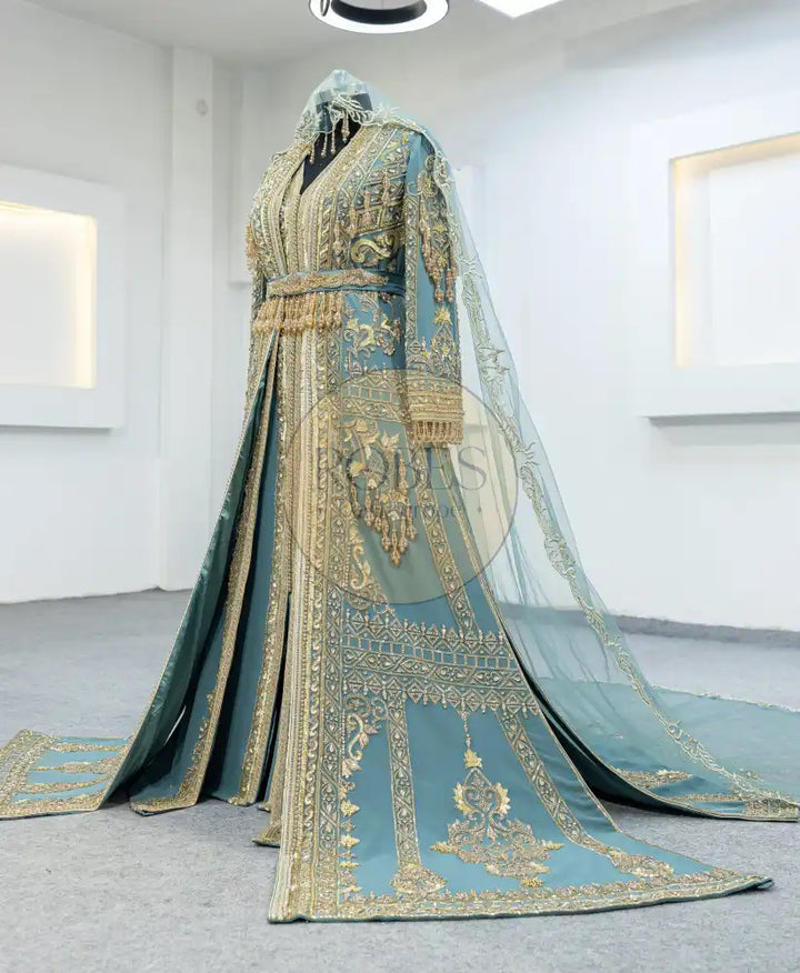 Vert Takshita (2535)