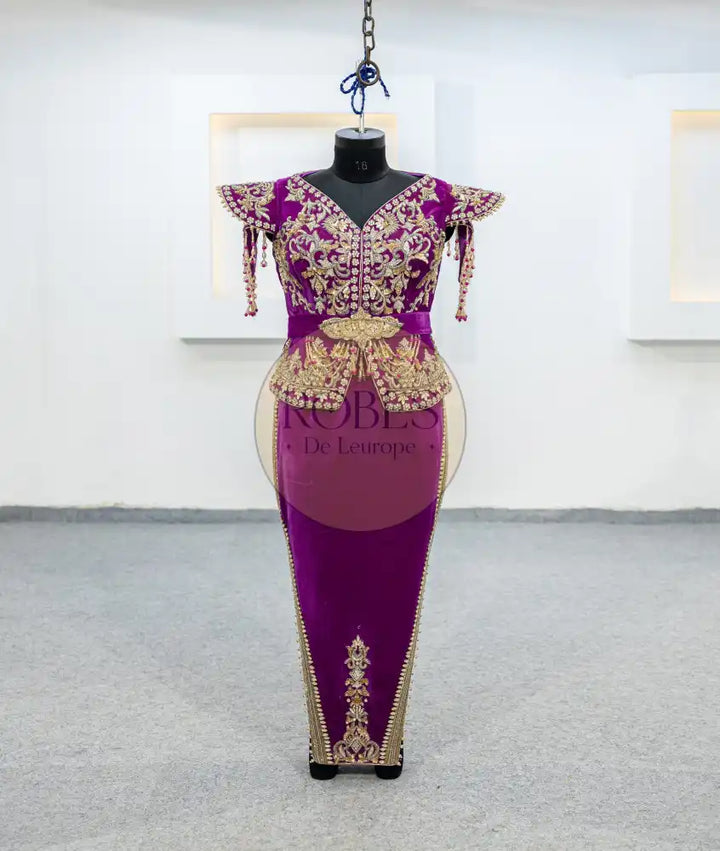 Violet Karakou (MRV_0304)