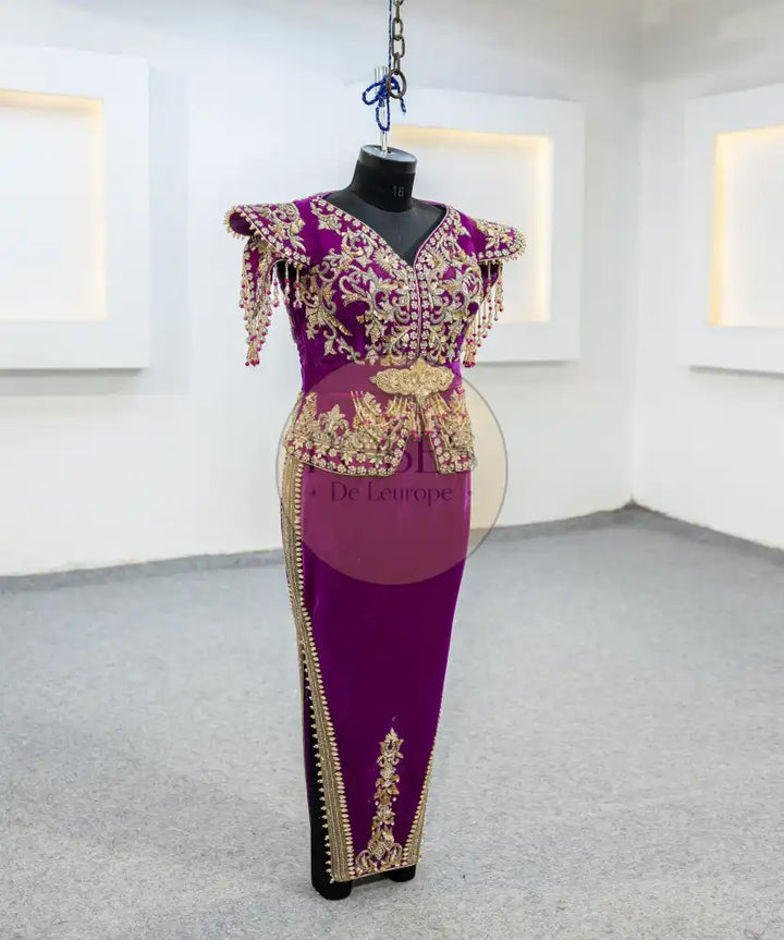 Violet Karakou (MRV_0304)