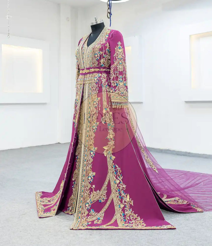 Violet Takshita (2503)